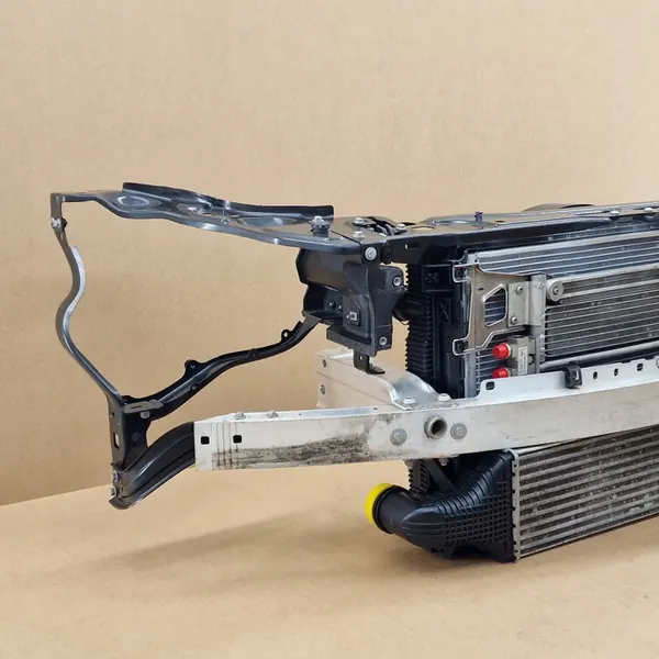 Voorkoeler Mercedes W212 C207 CLS C218 image 6