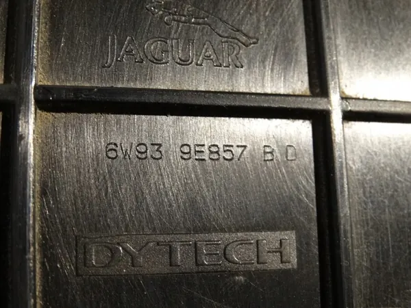 Pièce Jaguar OE 6W93-9E857-BD d'occasion image 5