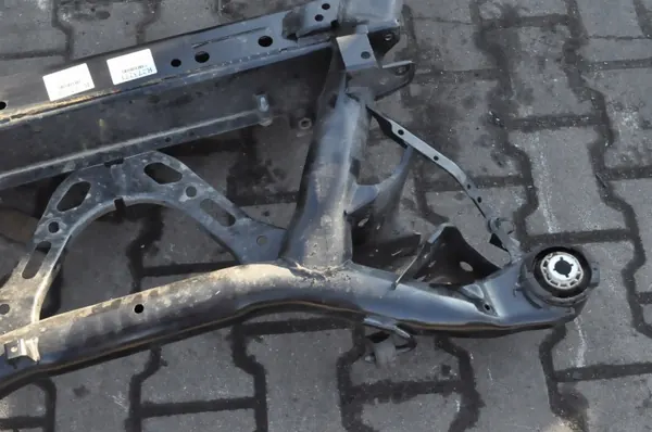 Suspension arrière Volvo OEM 32283998F - Occasion image 3