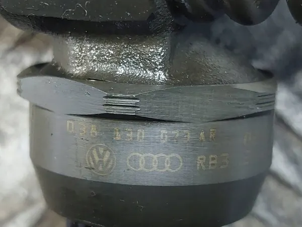 Audi OE 038130073AR injecteur pompe image 4