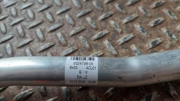 BMW 5 G30 G31 2019 Ilmastointiputket OEM 9324798 image 2