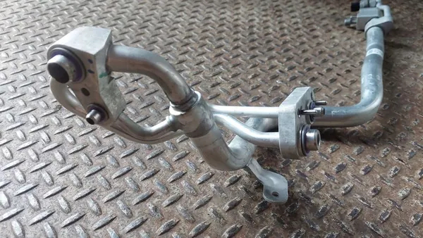 BMW 5 G30 G31 2019 Ilmastointiputket OEM 9324798 image 6