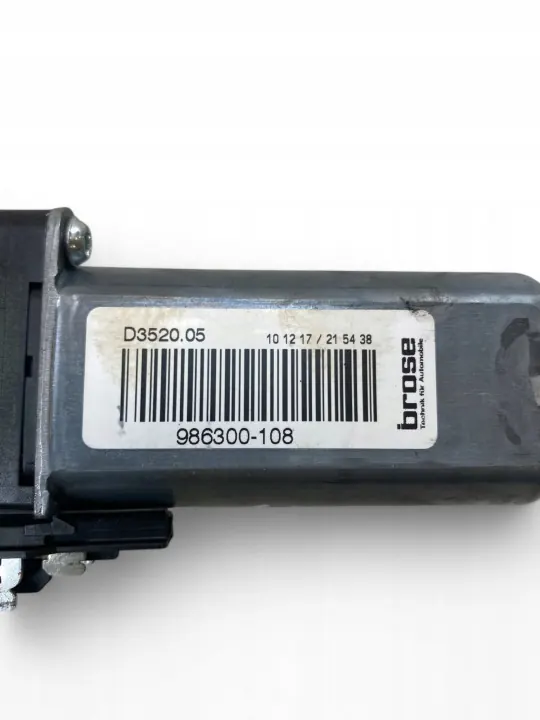 Mercedes-Benz GLS X166 Sitzmotor OEM 986300108 image 9