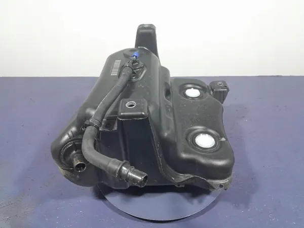 Skoda AdBlue-säiliö OEM 3Q0131877D Superb III 2.0 TDI:lle image 4