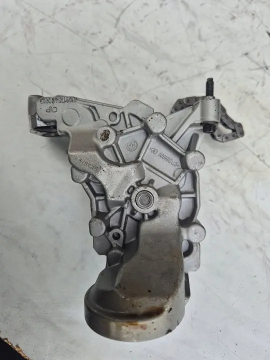 Pompe à huile OEM 9801943580 pour Citroen C3 III Peugeot 208 image 4