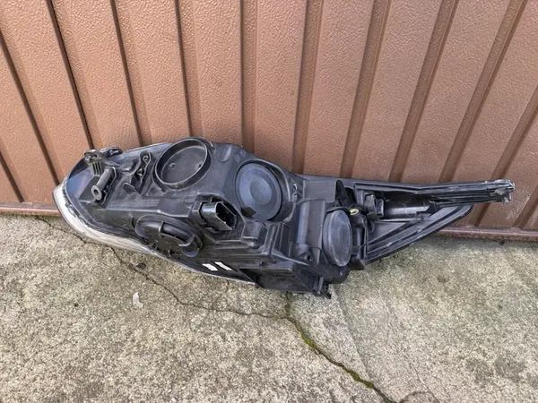 Conjunto de faros delanteros Ford Focus MK3 image 10