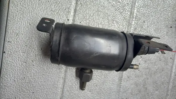 Filtro de carbón Toyota OEM usado para Avensis T25 image 2
