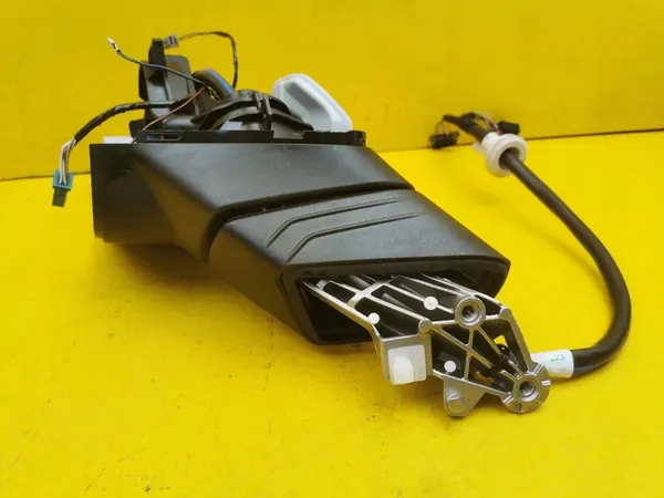 VW Arteon Vasemman Etupeilin 13+6 Pin Kamera OEM 3G0949101A image 6