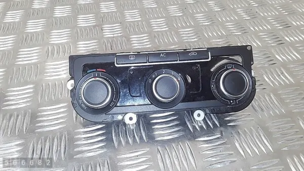 Module de contrôle AC VW Touran OEM 5HB009751 image 2