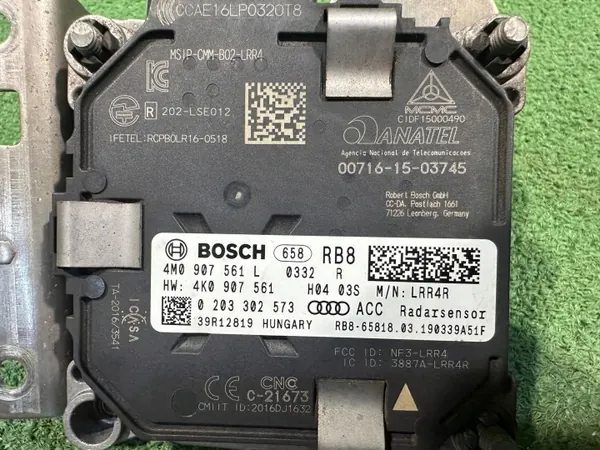 Audi Q7 4M0 ACC Radarsensor OEM 4M0907561L image 7
