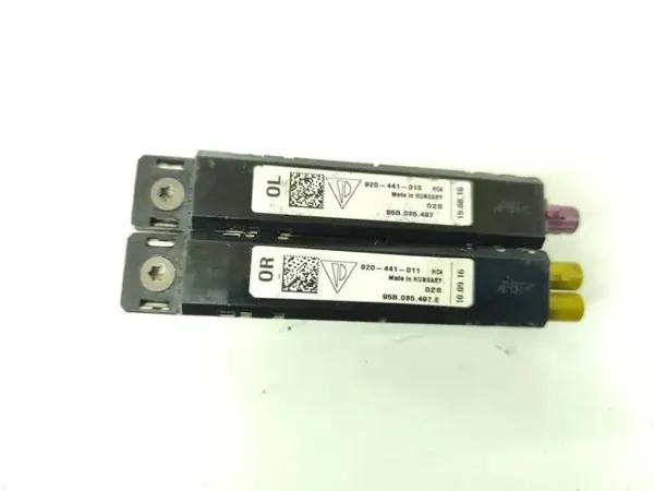 Porsche Antenneversterker OEM 95B035497 - Gebruikt image 2