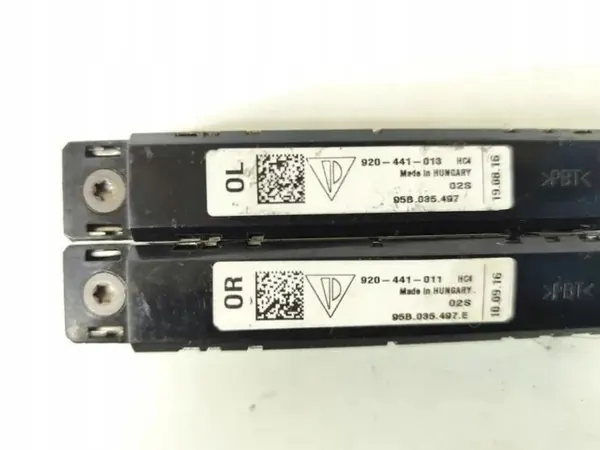 Porsche Antenneversterker OEM 95B035497 - Gebruikt image 3