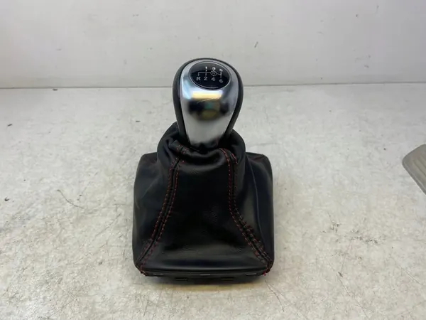 MERCEDES-BENZ A200 W176 Gear Shift Knob A1763641310 image 2