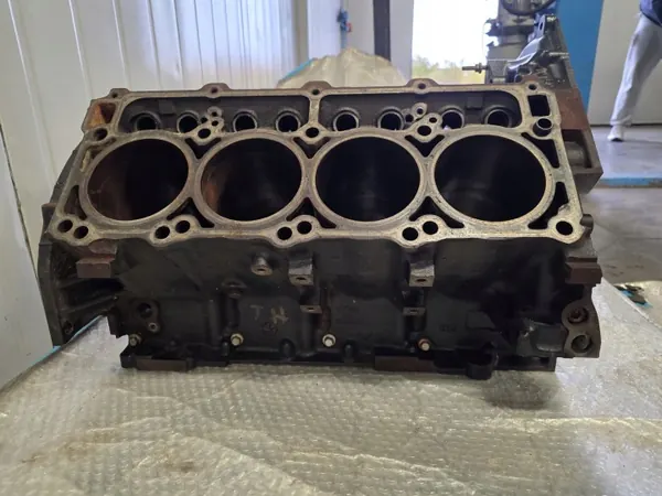 Bloque motor Dodge 5.7 HEMI V8 OEM 53021318 image 3