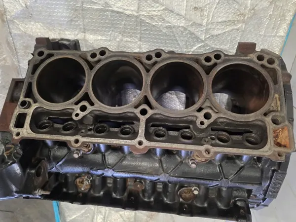 Bloque motor Dodge 5.7 HEMI V8 OEM 53021318 image 4