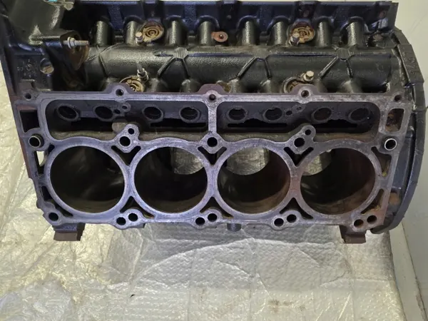 Bloque motor Dodge 5.7 HEMI V8 OEM 53021318 image 6