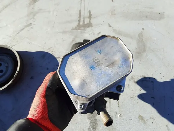 Oljefilterbas 2.2 HDI TDCI Euro 5 Transit Boxer Jumper image 3