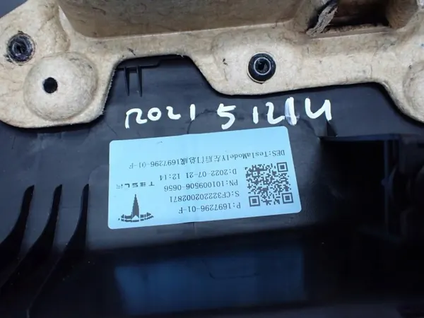 OEM 1697296-01-F Linker Achterdeurbekleding Tesla Model Y image 3