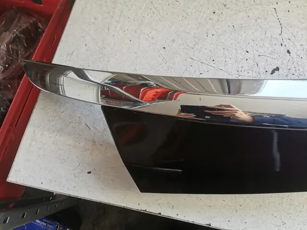 Opel Insignia A Achterklep Trim 2010 image 2