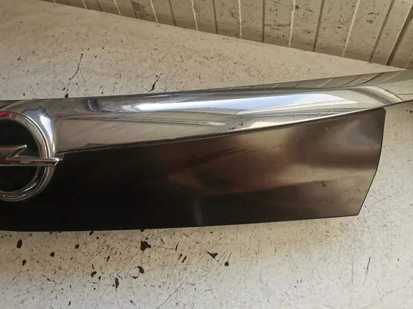 Opel Insignia A Achterklep Trim 2010 image 5