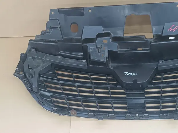 RENAULT TRAFIC III LIFT Grill 2019 - 2021 image 8