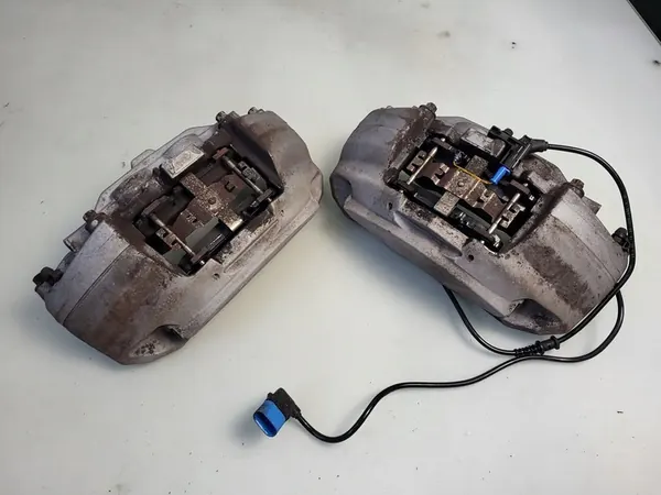 Jarrusatula ja Palat Mercedes Etu Vasen A0114219398 image 2