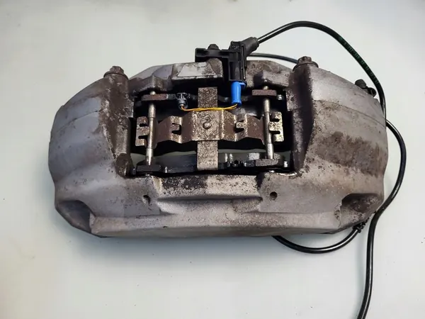 Jarrusatula ja Palat Mercedes Etu Vasen A0114219398 image 4