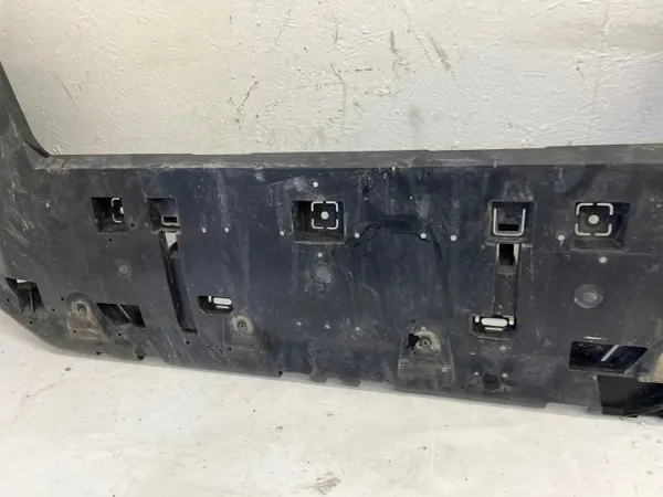 Cobertura placa para-choques dianteira OEM 9808501880 - Usado image 5