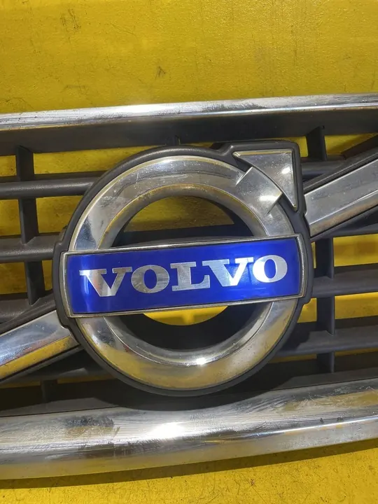 Volvo V50 Grille 2010 OE 31290533 image 3