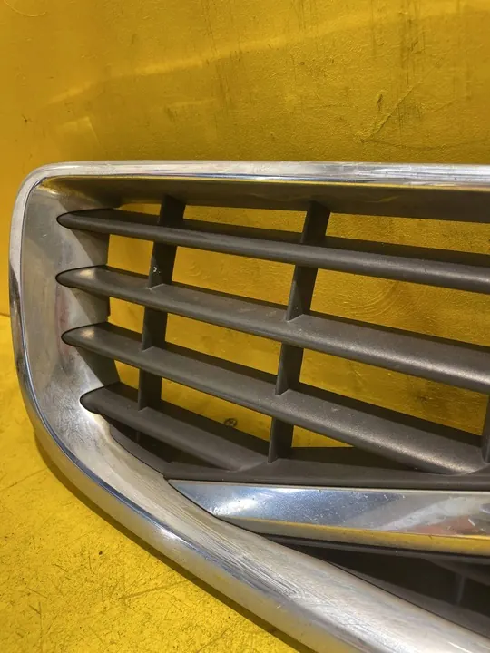 Volvo V50 Grille 2010 OE 31290533 image 5