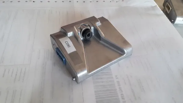 Câmera de faixa Hyundai Ioniq OEM 95740-G2500 image 3
