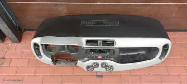 Fiat Panda III dashboard airbag OEM 07356804250 image 2