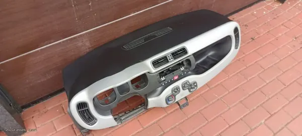 Fiat Panda III dashboard airbag OEM 07356804250 image 3