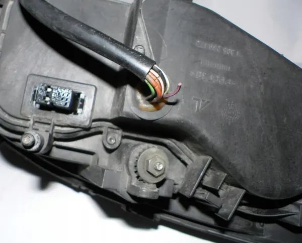 Xenon-etuvalo Vasen Ford Mondeo MK3 image 4