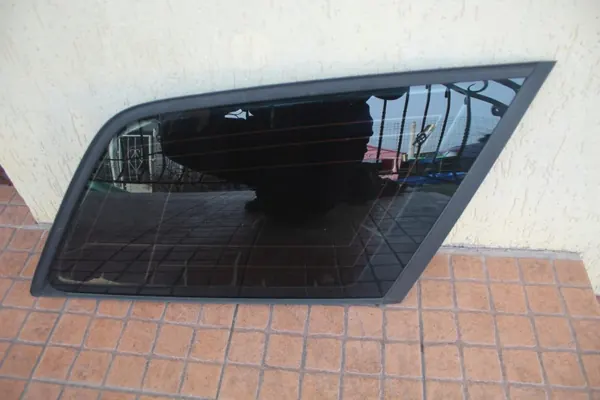 Carrosserieglas Audi OE Rechts Achter 2112 image 3