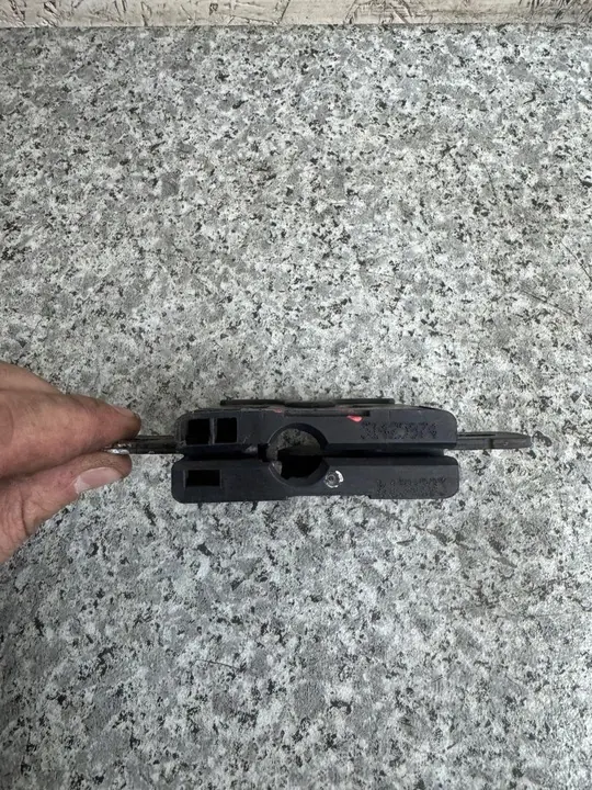 Rechschloss Volvo XC60 2013-2017 OEM 31425974 image 8