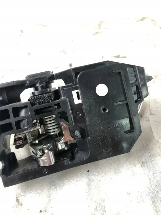 Poignée intérieure avant droite Mazda CX-30 OEM V8392RH image 3