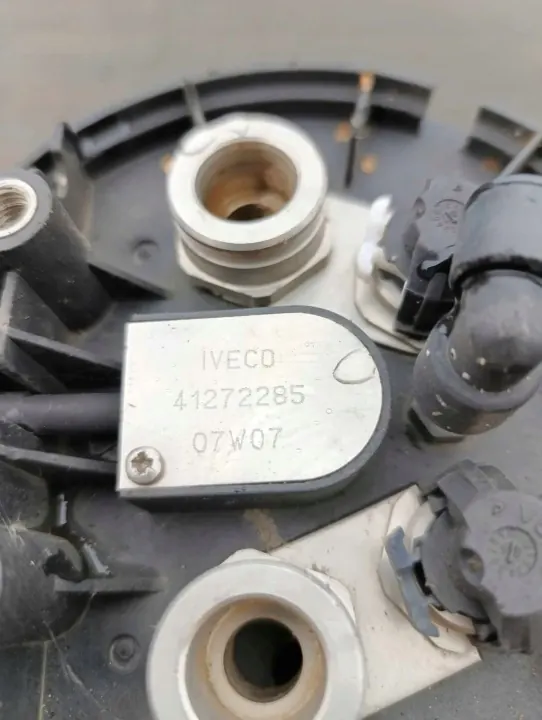Sensor Nivel AdBlue OEM 41272285 para Iveco image 4