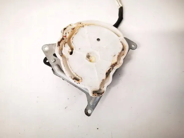 Värmefläppmotor OEM AE0637008610 för Toyota Corolla image 3