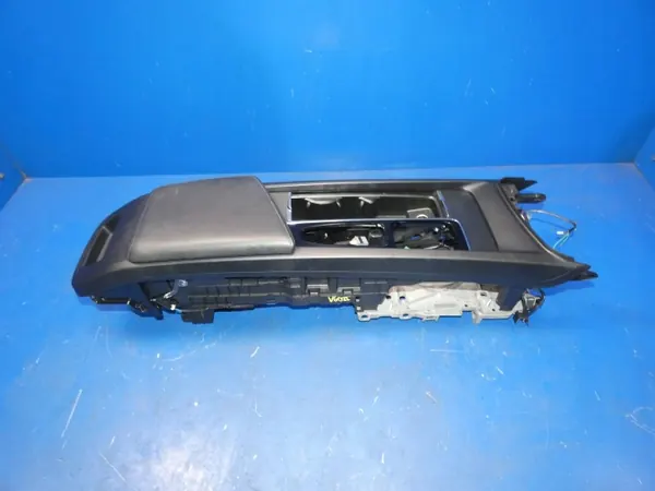 Volvo V60 II S60 III middenconsole armsteun OEM MIJ46264 image 2