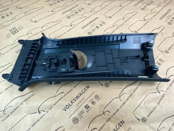 OEM 571867244 Cache de pilier pour VW Tiguan III image 4