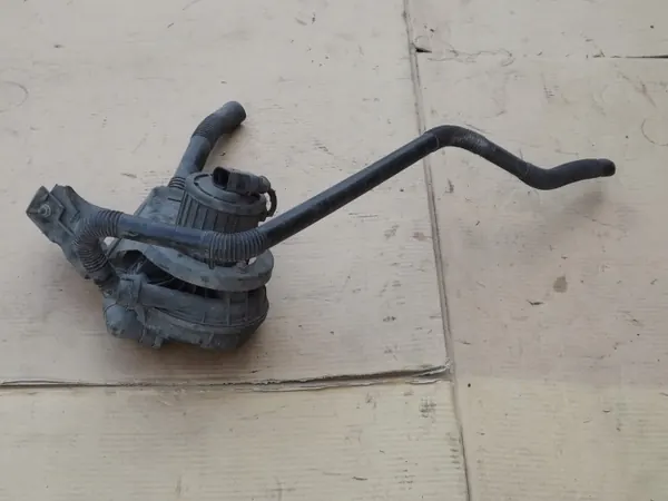 Bomba de ar secundário Audi A6 C5 2.4 V6 OEM 8D0906613C image 3