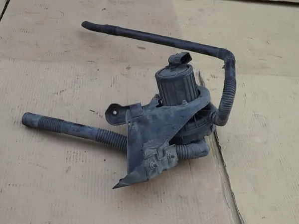 Bomba de ar secundário Audi A6 C5 2.4 V6 OEM 8D0906613C image 4