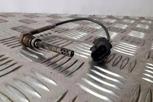 Sensor de temperatura de escape OPEL ASTRA J GTC 2.0L diesel image 2