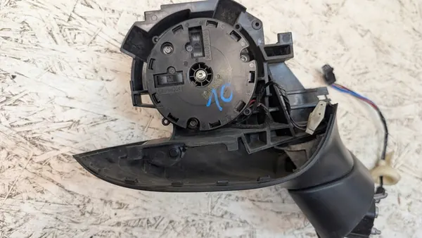 FIAT 500X Vasemman Puolen Peilin Runko 7Pin 735603612 image 2