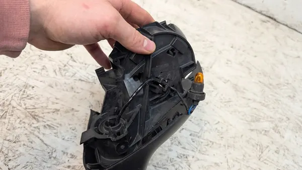 FIAT 500X Vasemman Puolen Peilin Runko 7Pin 735603612 image 4