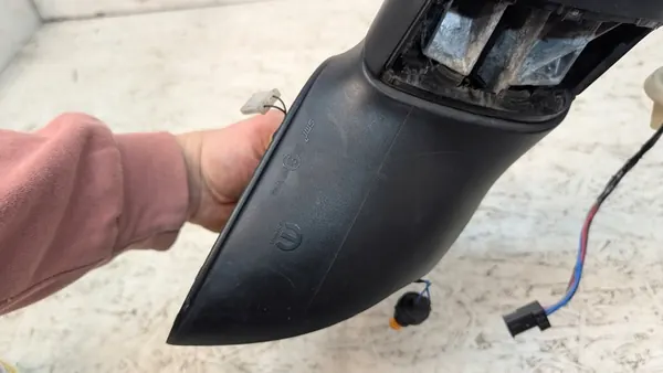 FIAT 500X Vasemman Puolen Peilin Runko 7Pin 735603612 image 9