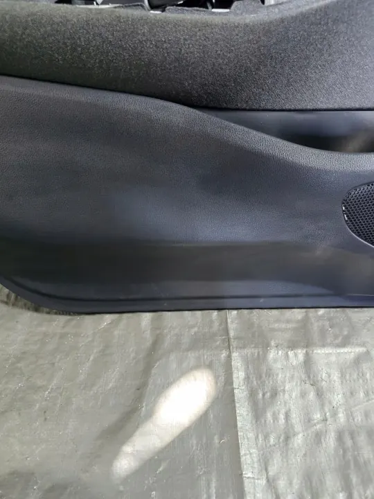 Toyota Yaris vänster framdörrsskinn OEM 67620K0100 image 7