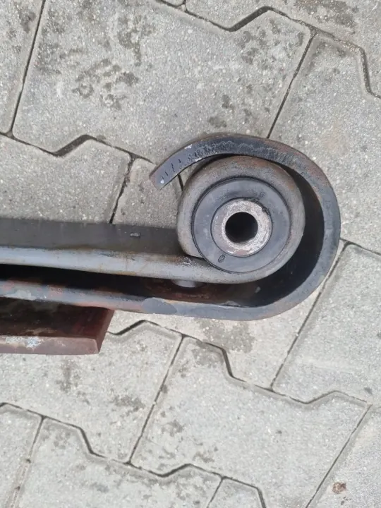 Etujousi 3-lehti OEM PRZÓD 3-PIÓROWY Renault Midlum image 5