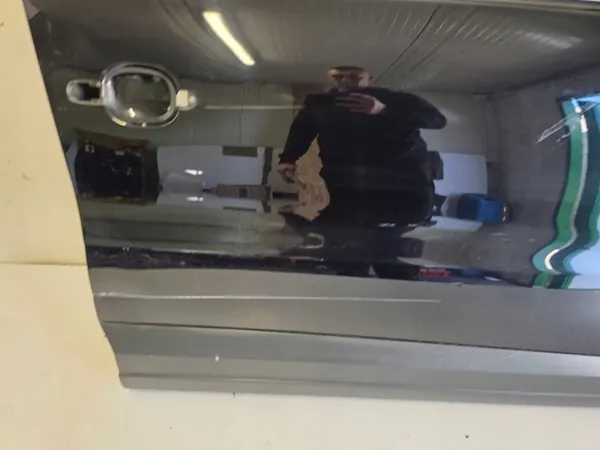 Fram Höger Dörr VW Tiguan I 2007-2015 image 7